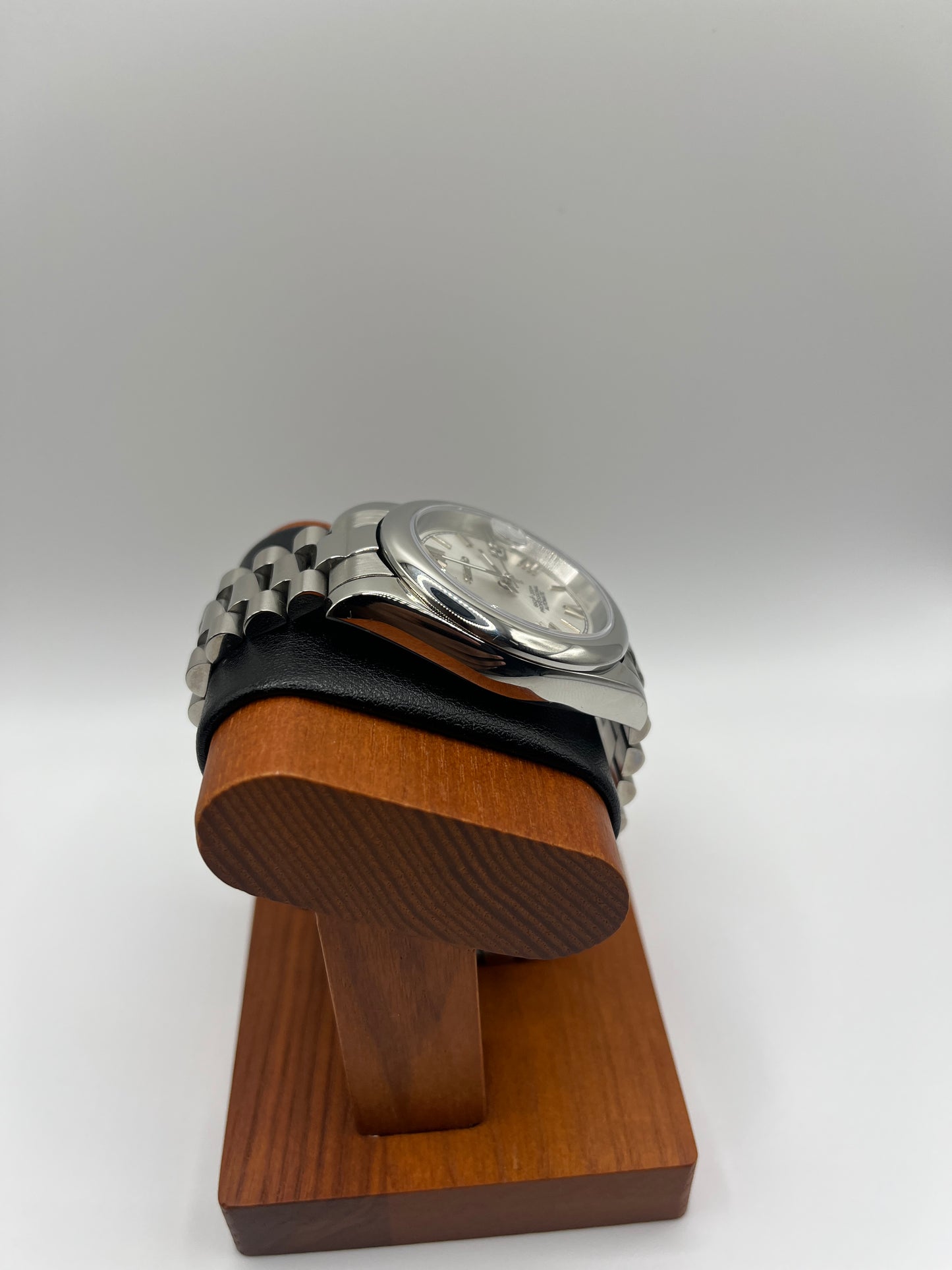 Date Roman Silver Dial