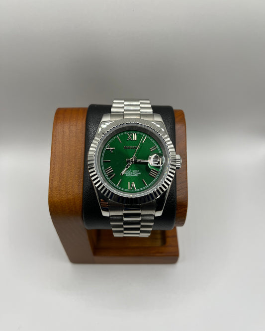 Date RomanGreen Dial