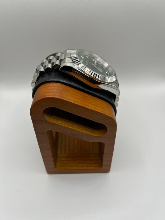 Date RomanGreen Dial